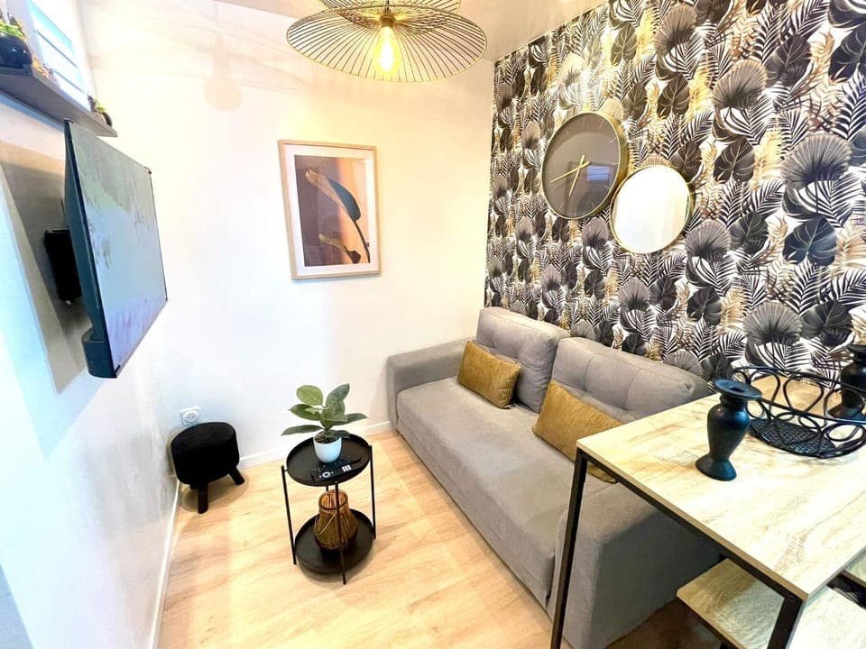 TV and multimedia, Living room, Seating area