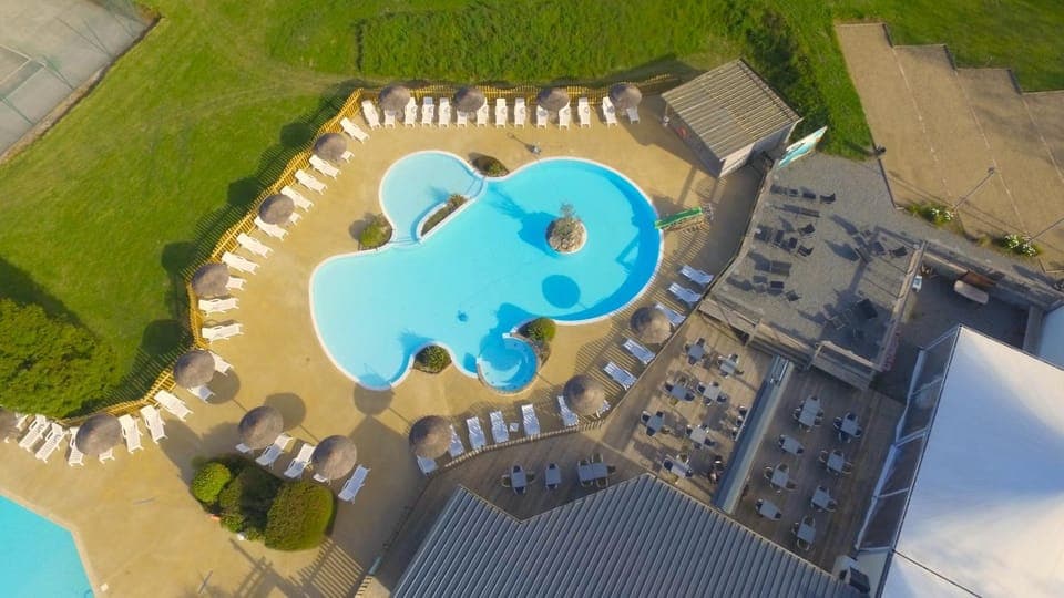 Day, Bird's eye view, Pool view, Swimming pool, Swimming pool, sunbed