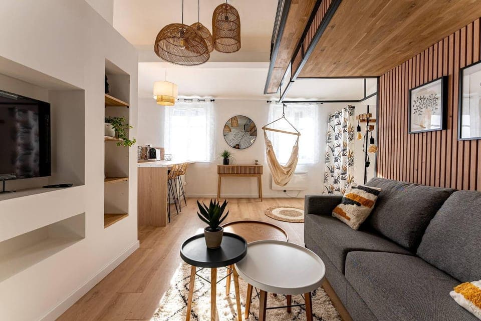 Communal lounge/ TV room, Living room