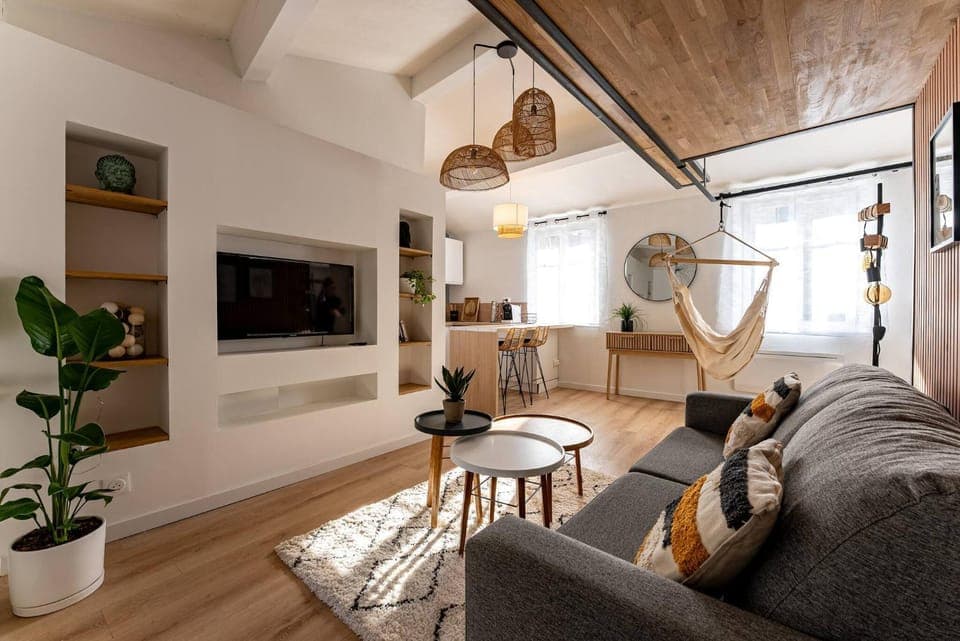 Communal lounge/ TV room, Living room