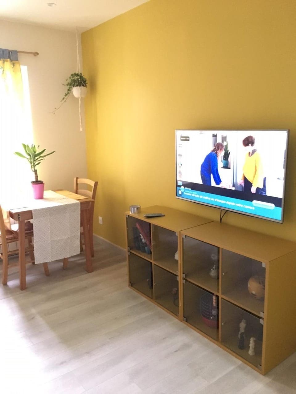 TV and multimedia, Dining area