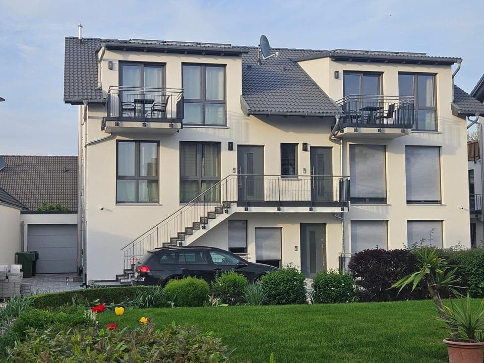 Property building, View (from property/room)