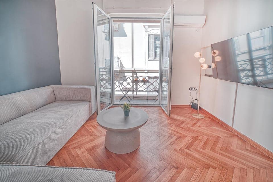 TV and multimedia, Living room, Seating area