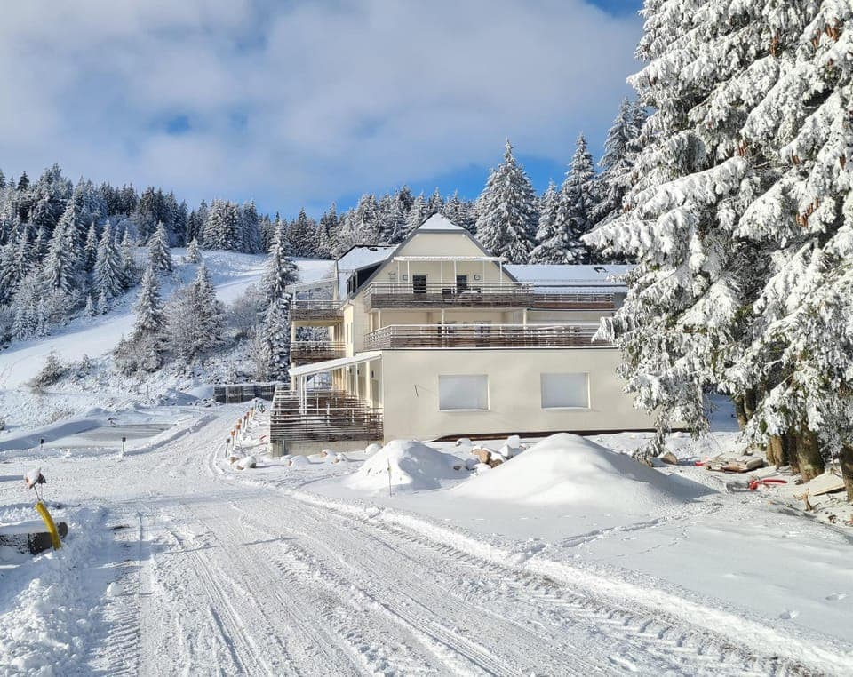 Property building, Natural landscape