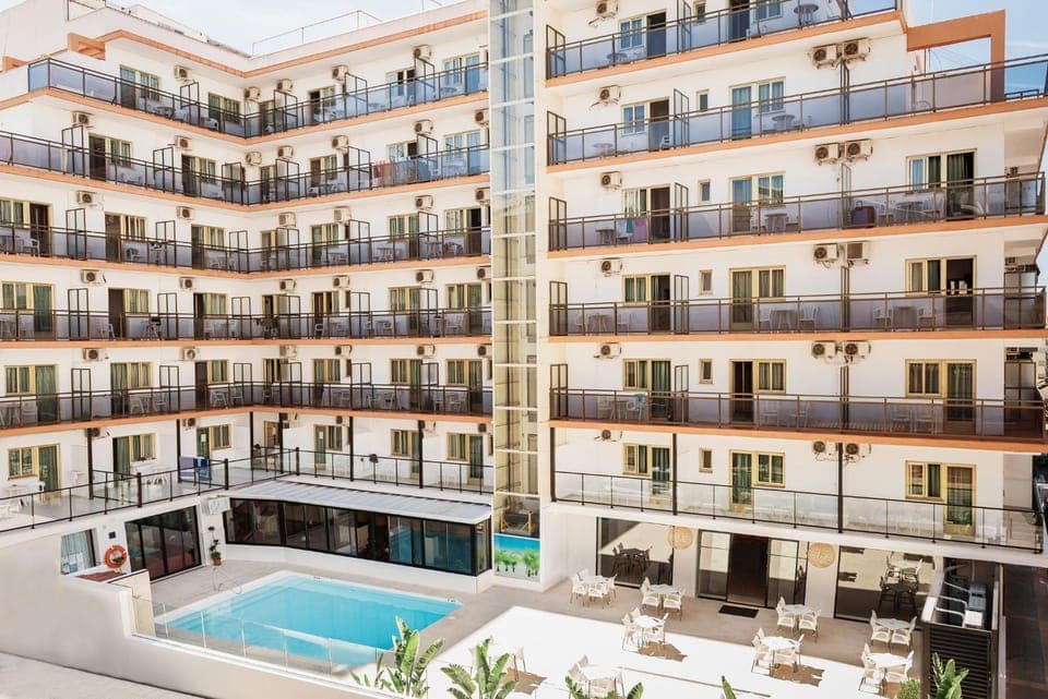 Property building, Swimming pool