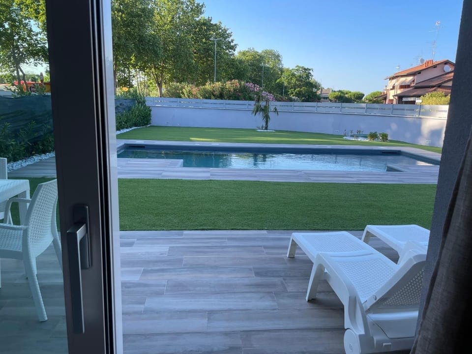 Garden, Swimming pool