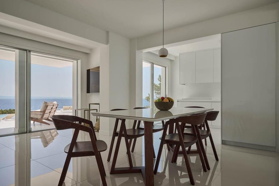 Natural landscape, TV and multimedia, Kitchen or kitchenette, Living room, Seating area, Dining area, Sea view