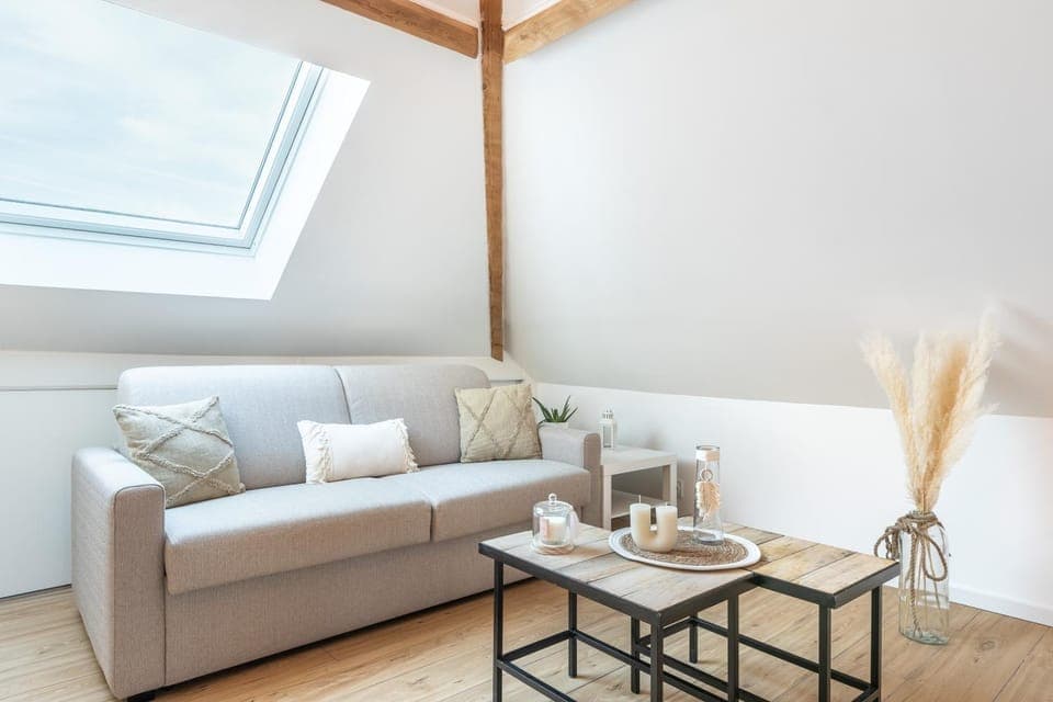 Living room, Seating area