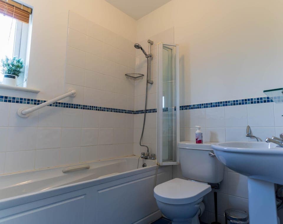 6 Knightshaven Holiday Village - Valentia Island House in County Kerry