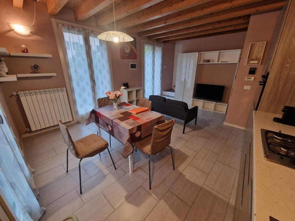 TV and multimedia, Kitchen or kitchenette, Living room, Seating area, Dining area, Evening entertainment, internet, pet friendly, stove