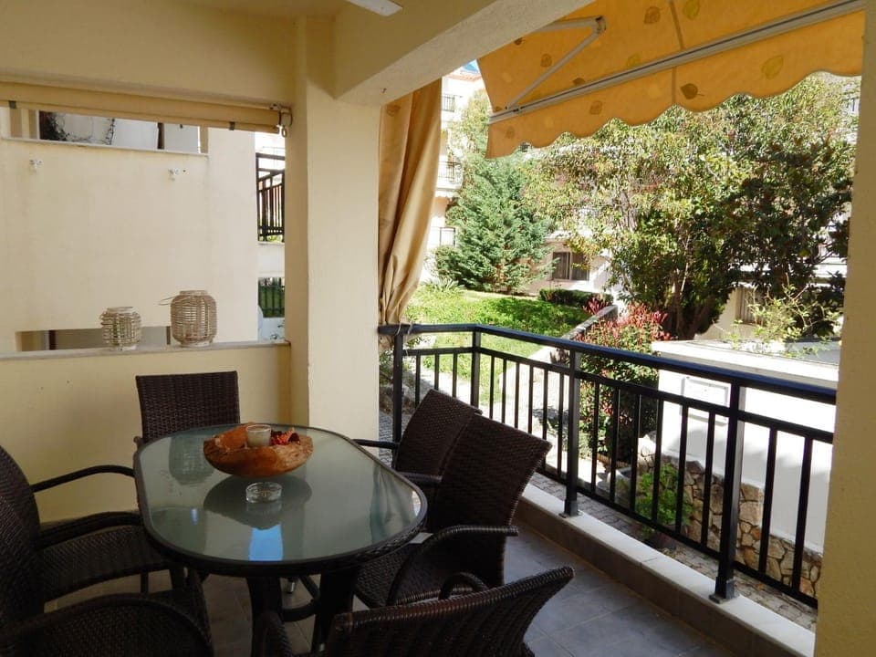 Balcony/Terrace, Garden view
