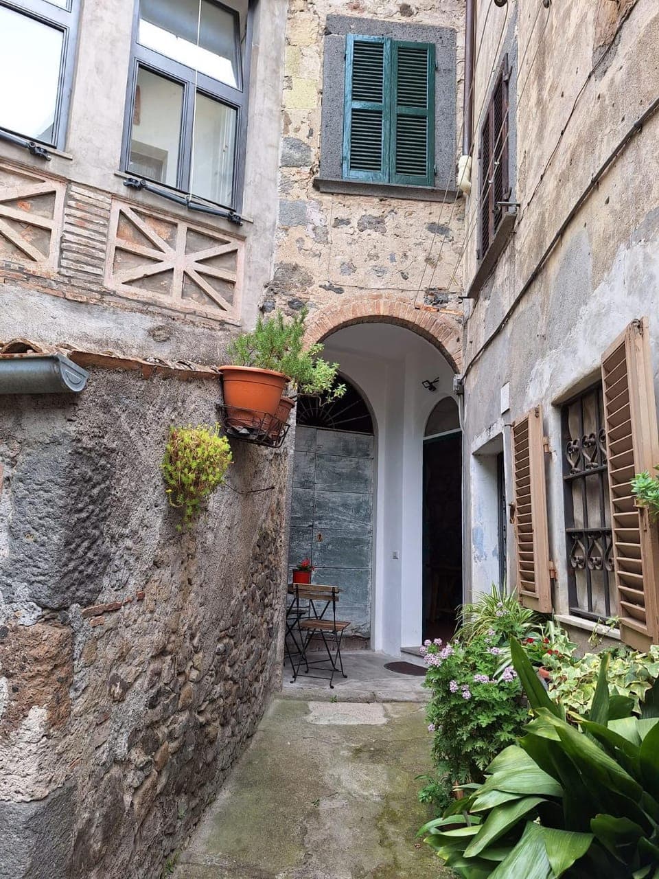 Property building, Facade/entrance