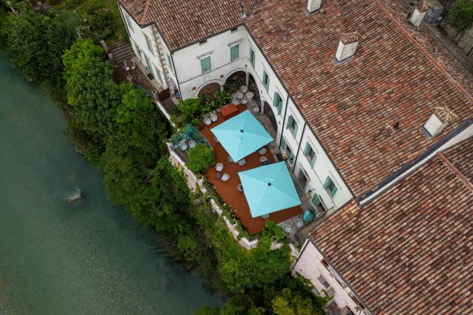 Balcony/Terrace, River view