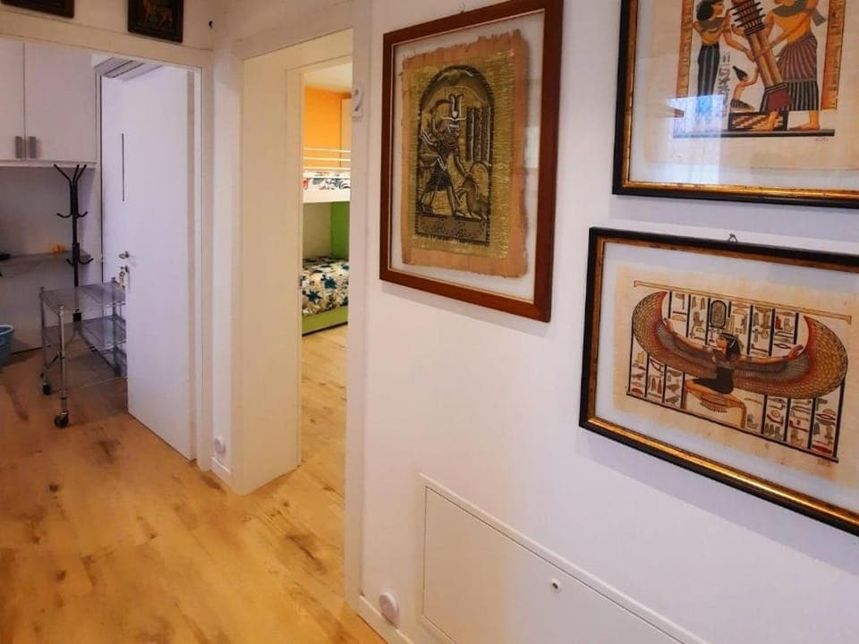 Property building, Decorative detail