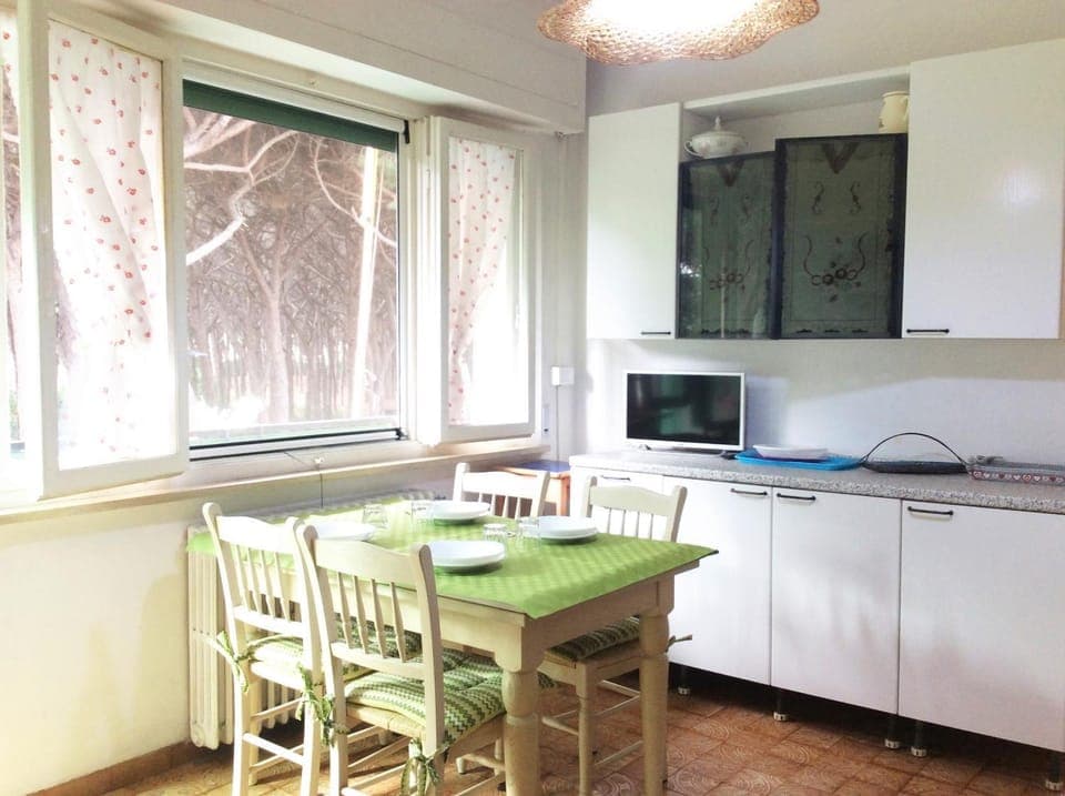 TV and multimedia, Dining area