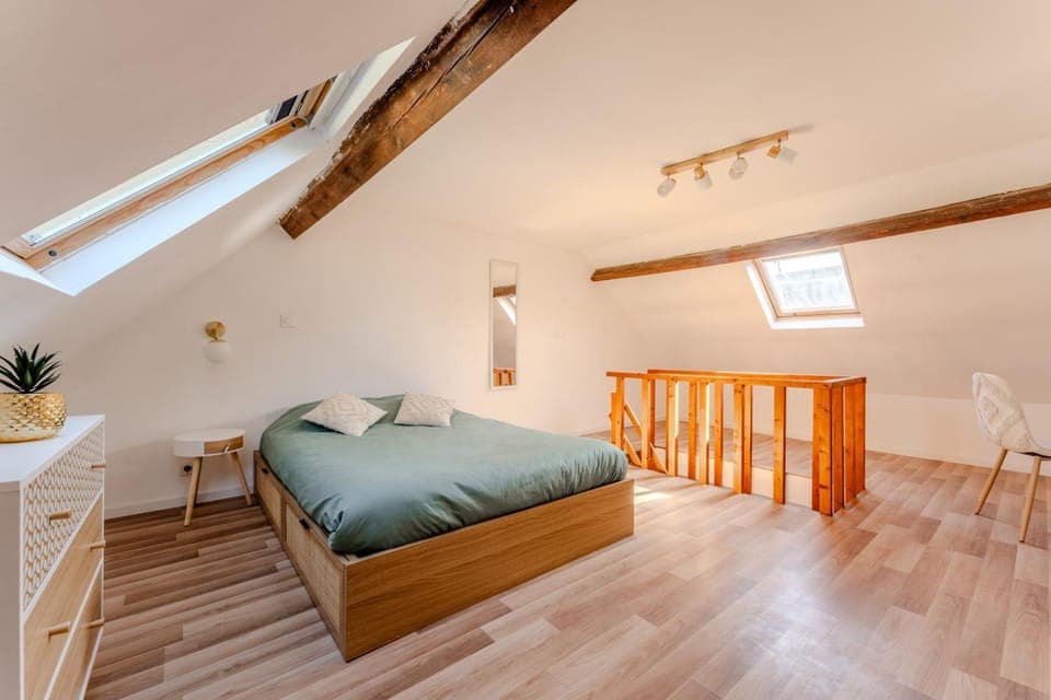 Photo of the whole room