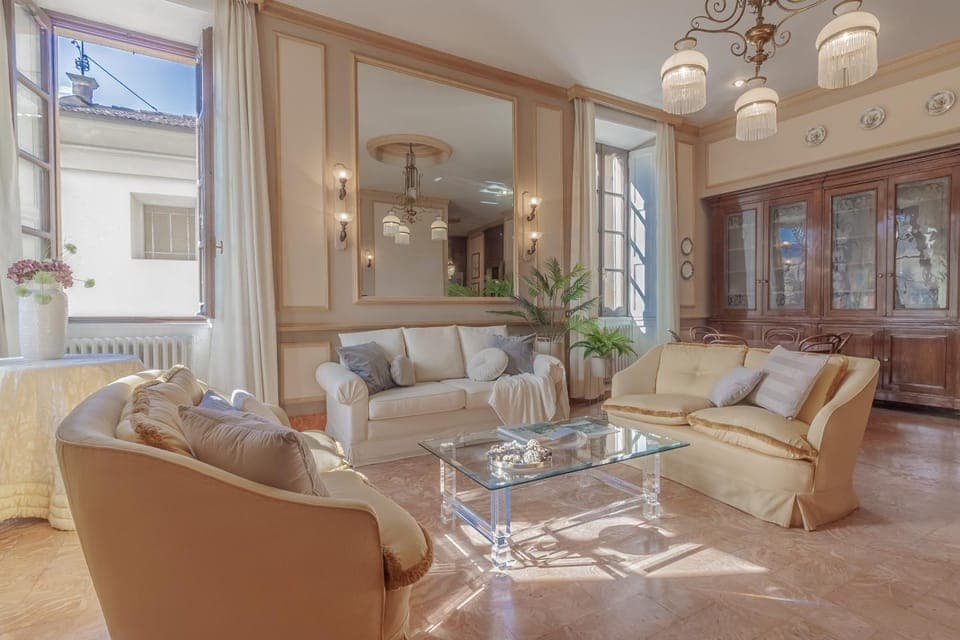 Communal lounge/ TV room, Living room