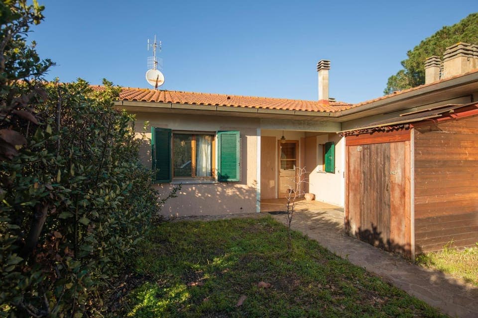 Property building, Garden