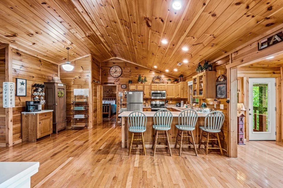 Mountain Mist Chalet in Pittman Center