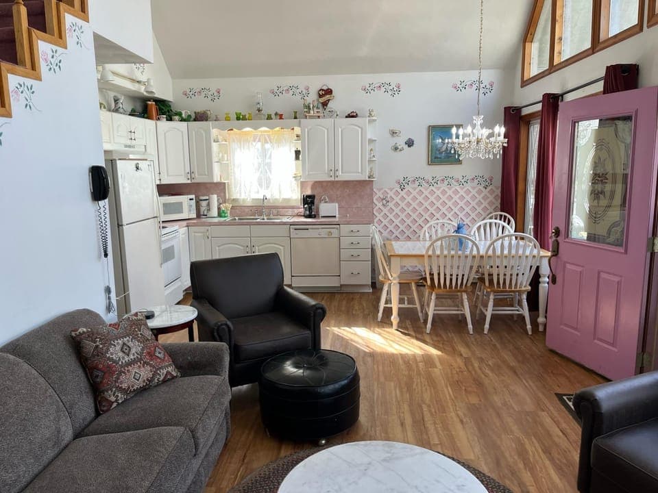 My Valentine Chalet in Pittman Center