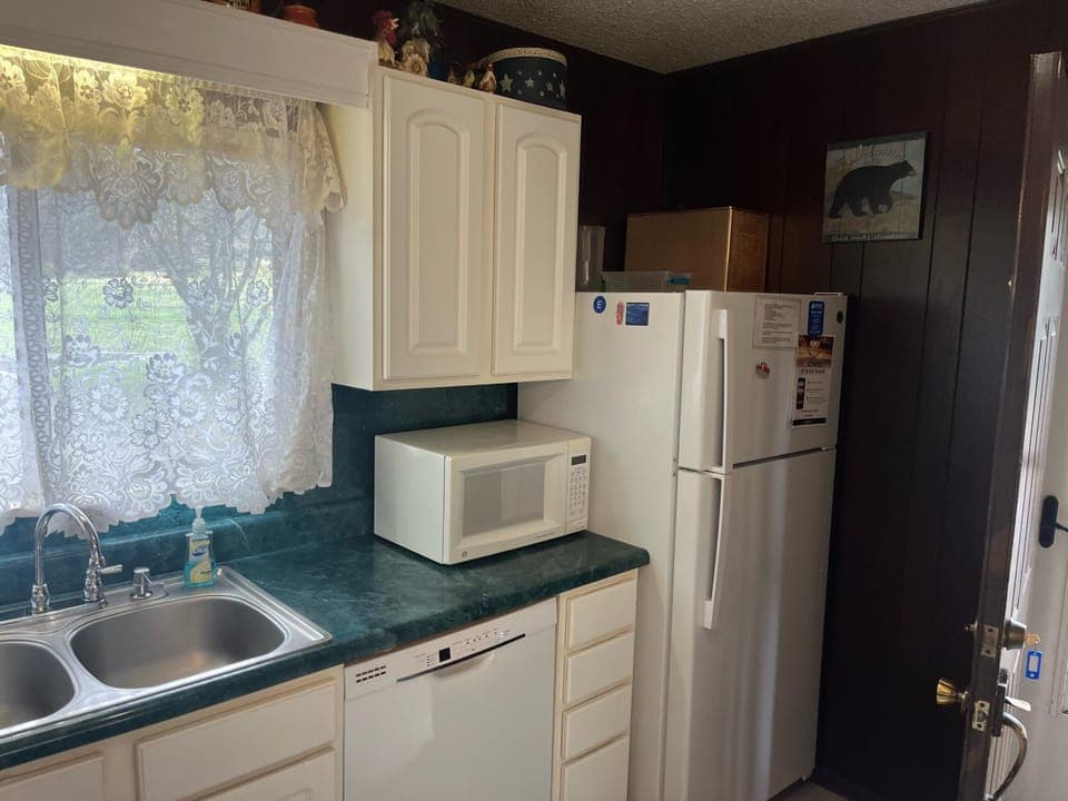 Riversong Chalet in Pittman Center
