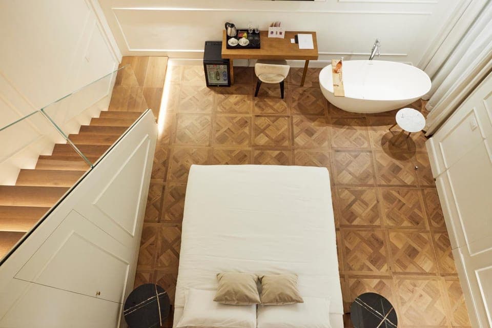 Photo of the whole room