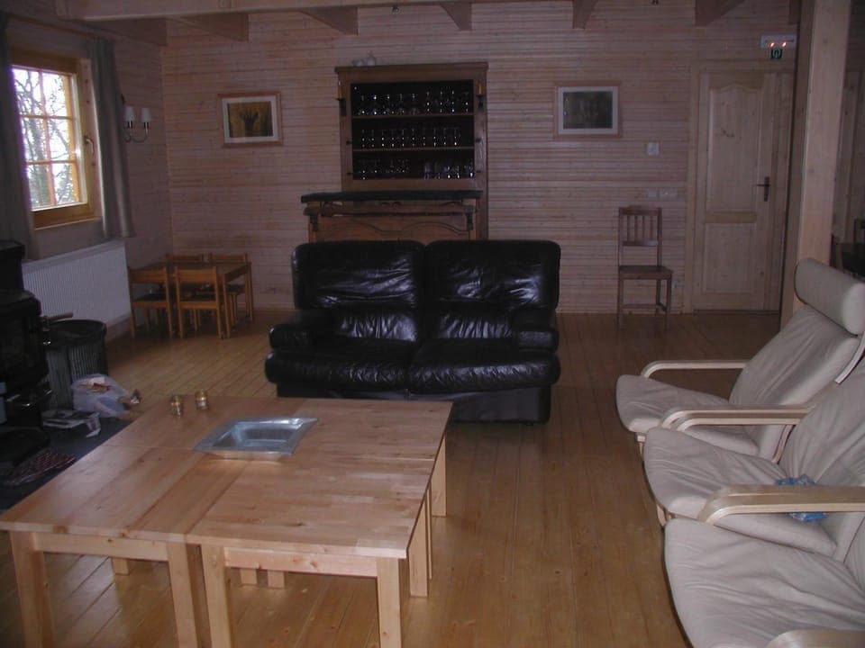 Communal lounge/ TV room