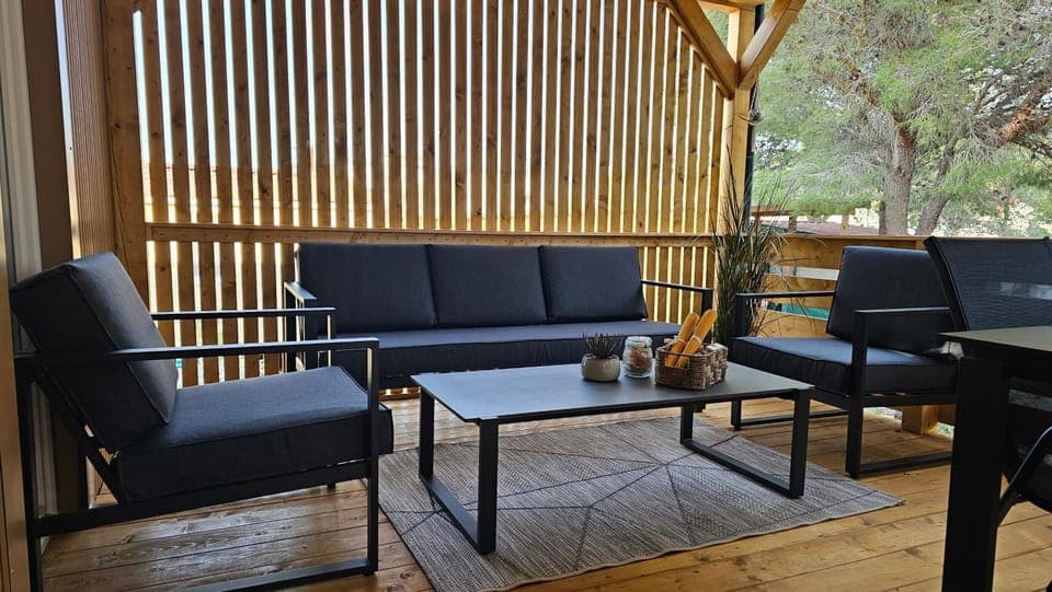 Day, Balcony/Terrace, Seating area