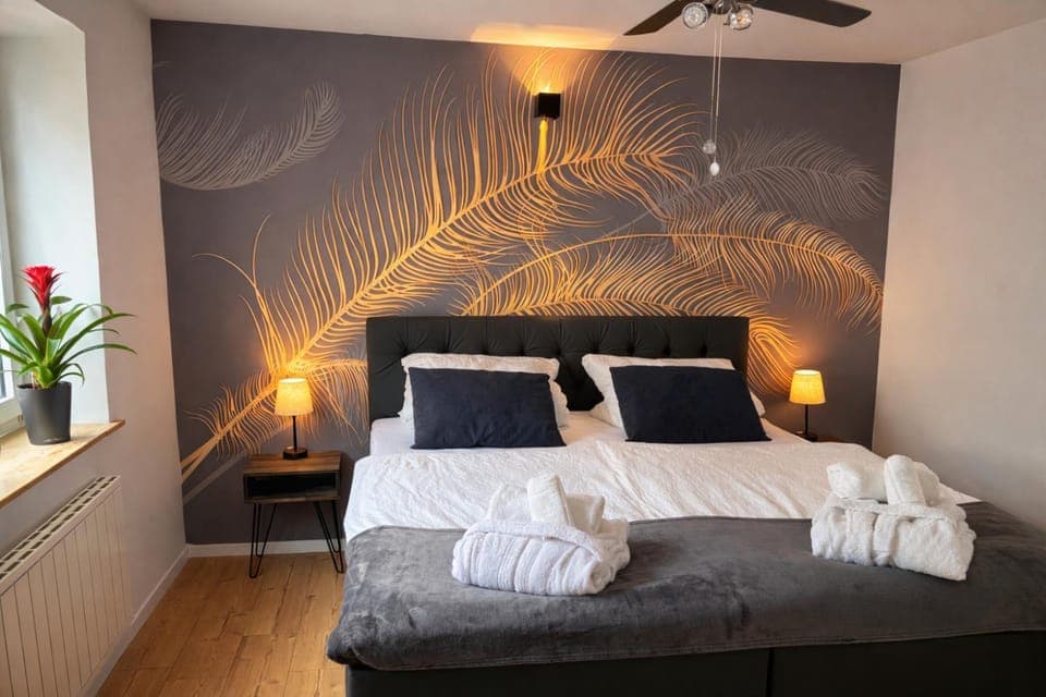 Bed, Photo of the whole room, Bedroom