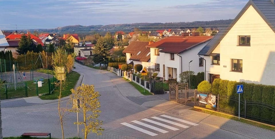 Neighbourhood, City view, Street view, Location