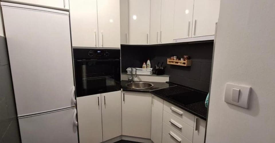 Kitchen or kitchenette, pet friendly