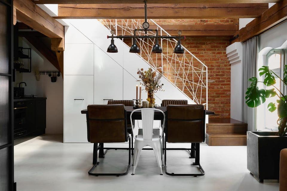 Living room, Seating area, Dining area