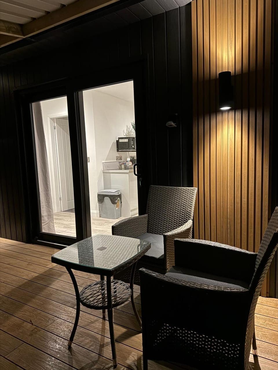 Property building, Seating area