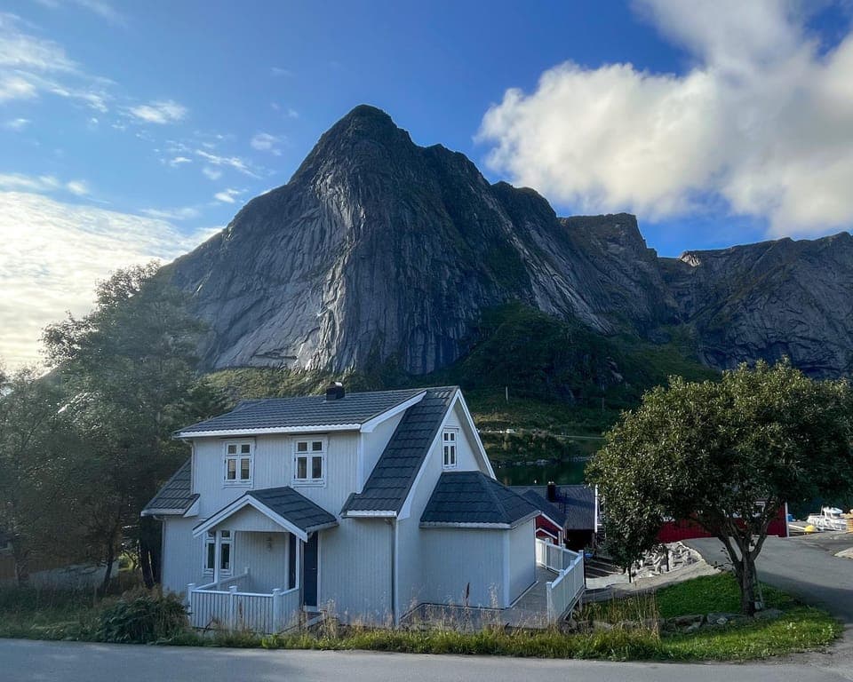 Property building, Natural landscape, Summer, Mountain view