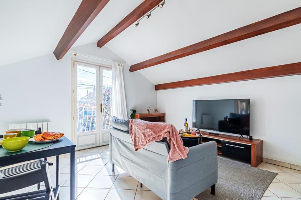 TV and multimedia, Living room, heating, internet