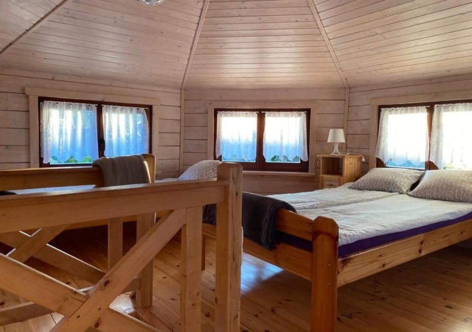 Bed, Other, Other, Other, Photo of the whole room, Seating area, Bedroom, towels, towels