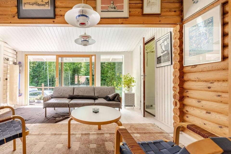 Living room, Seating area