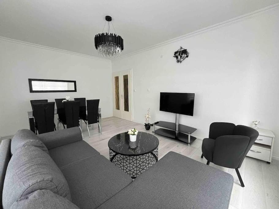 TV and multimedia, Living room