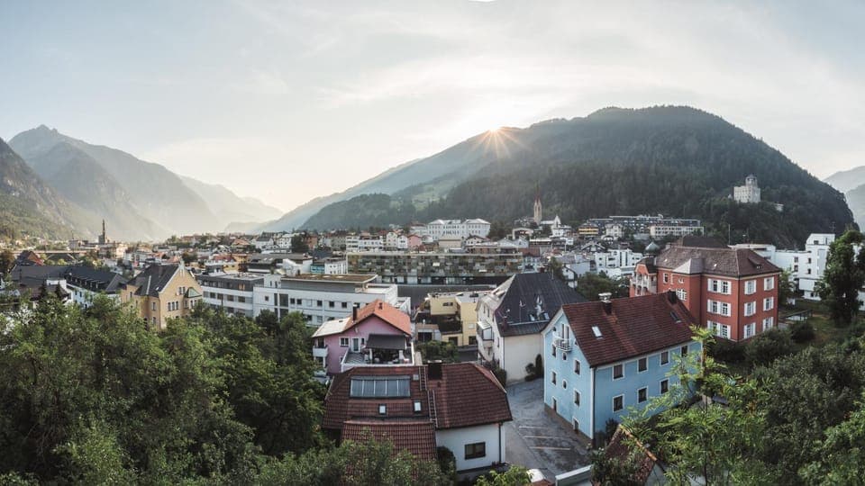 Neighbourhood, Natural landscape