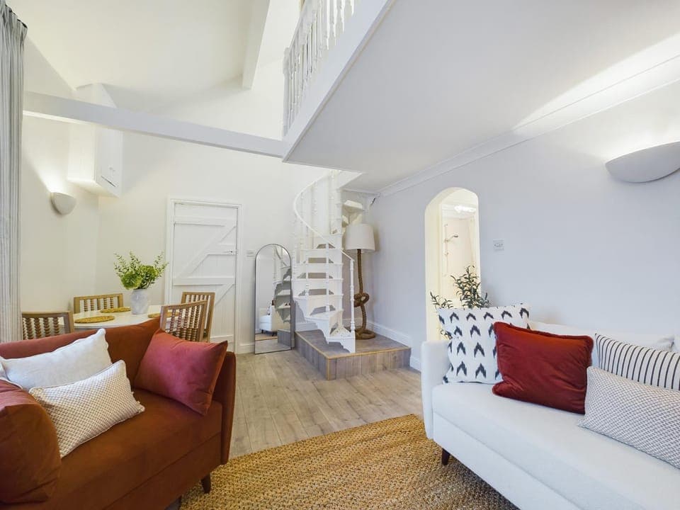 Living room, Photo of the whole room, Seating area