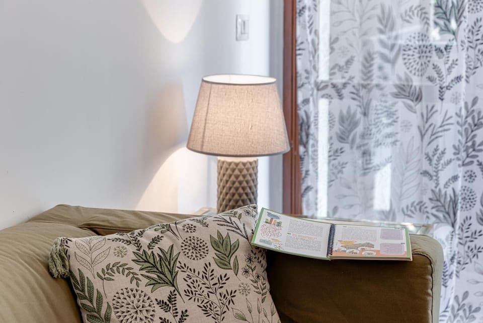 Living room, Photo of the whole room