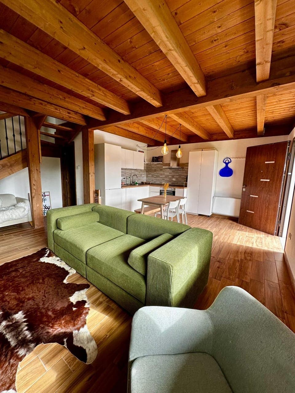 Kitchen or kitchenette, Living room