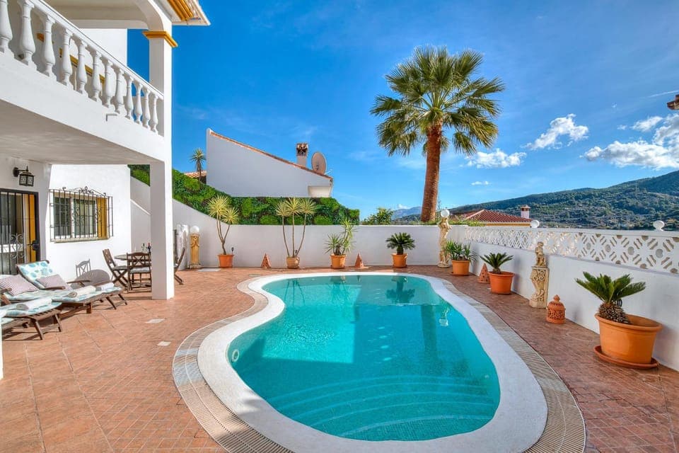 Balcony/Terrace, Pool view, Swimming pool