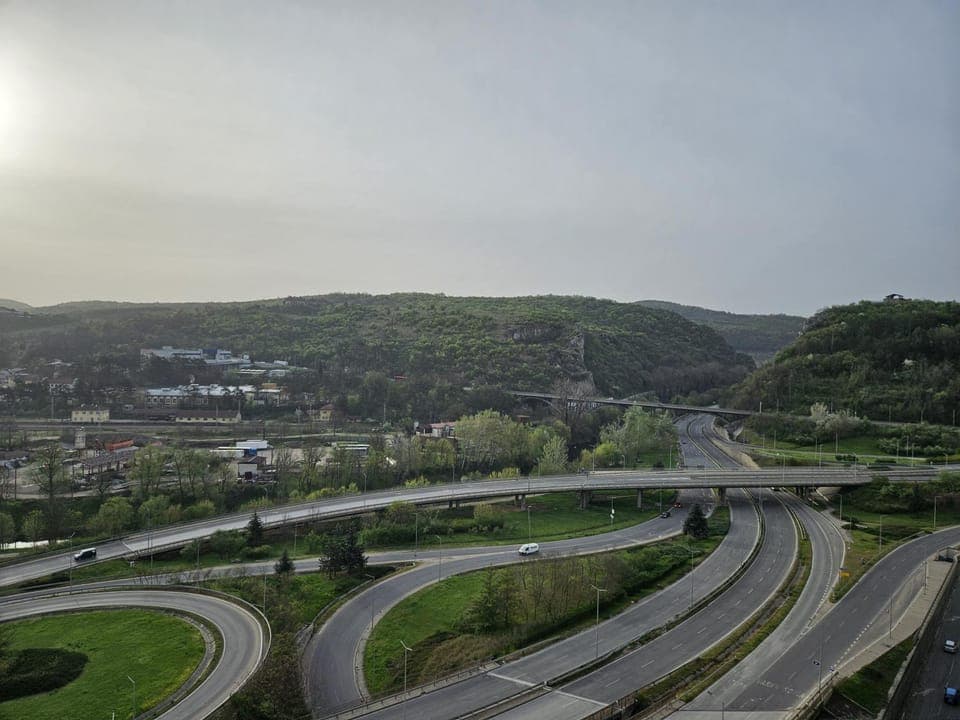 Day, Neighbourhood, Natural landscape, Mountain view