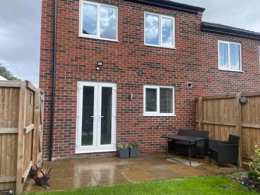 Patio, Balcony/Terrace, Garden view