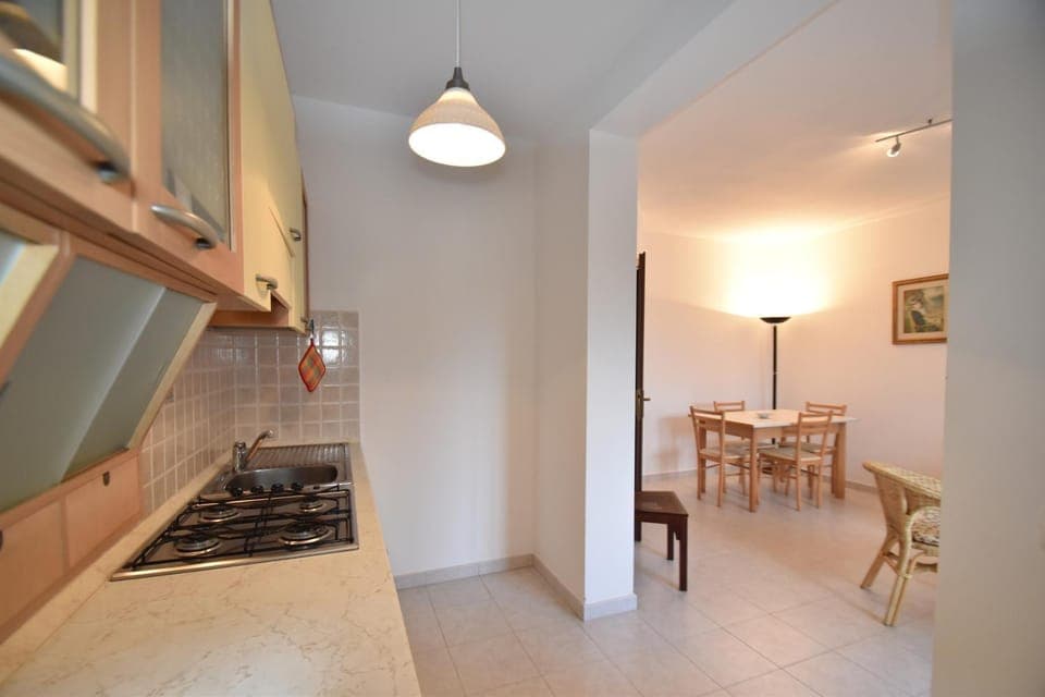 Kitchen or kitchenette, Living room, Dining area, pet friendly, stove