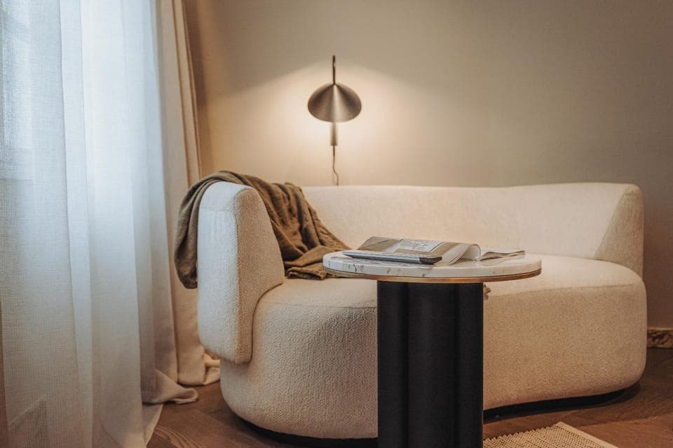 Living room, Decorative detail, Seating area