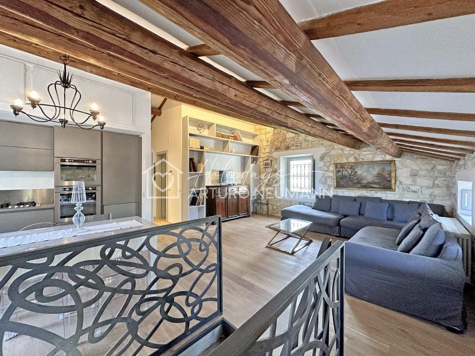 Kitchen or kitchenette, Living room, Seating area, Dining area, pet friendly