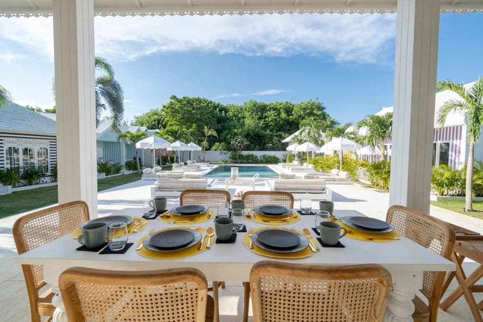 Garden, Food and drinks, Dining area, Pool view, Swimming pool, Breakfast, sunbed