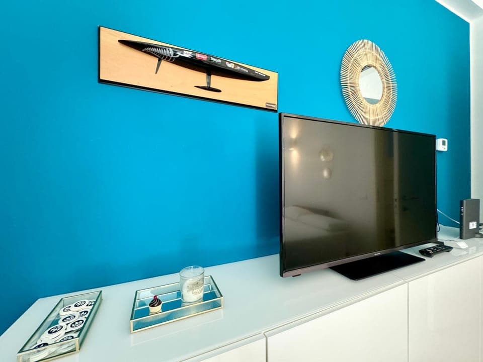 Communal lounge/ TV room, TV and multimedia